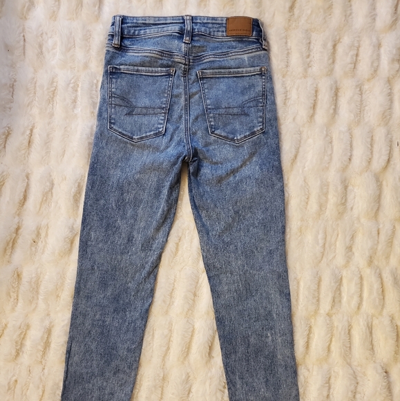 American Eagle Jeans - Light Acid Wash Style - Picture 4 of 4